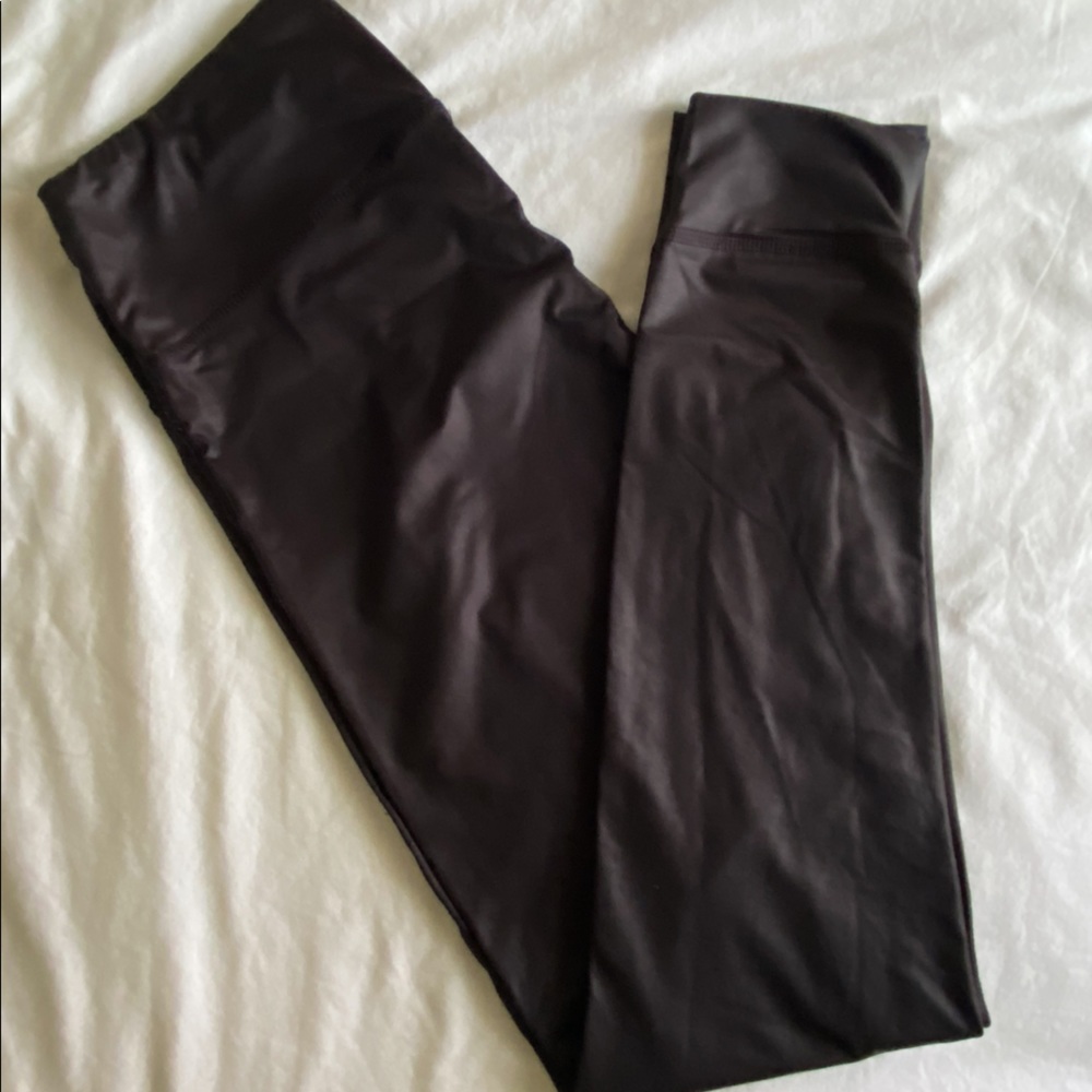 Reebok Studio high rise shiny tights